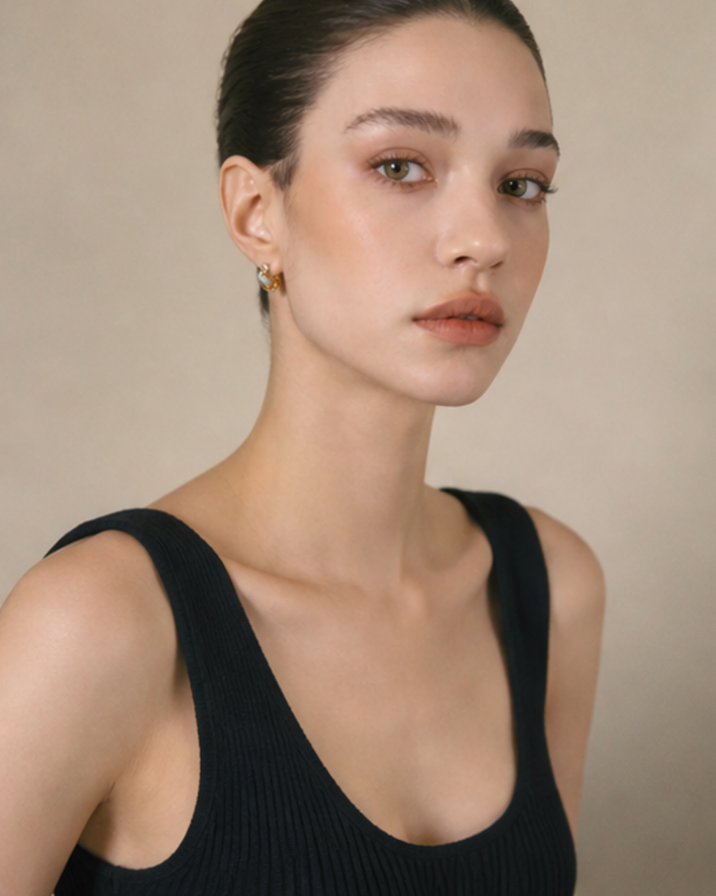 Twist Luxe Hoop