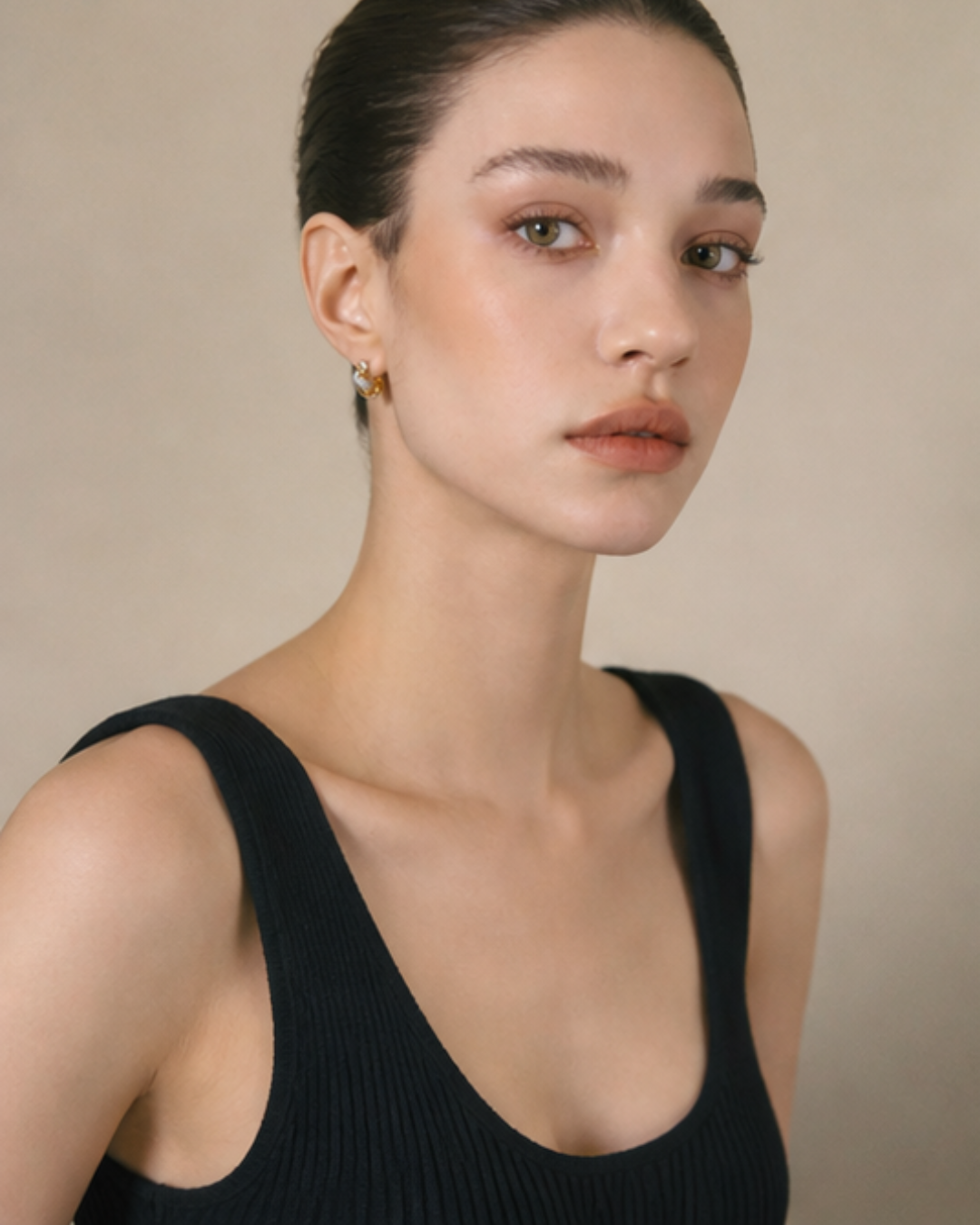 Twist Luxe Hoop