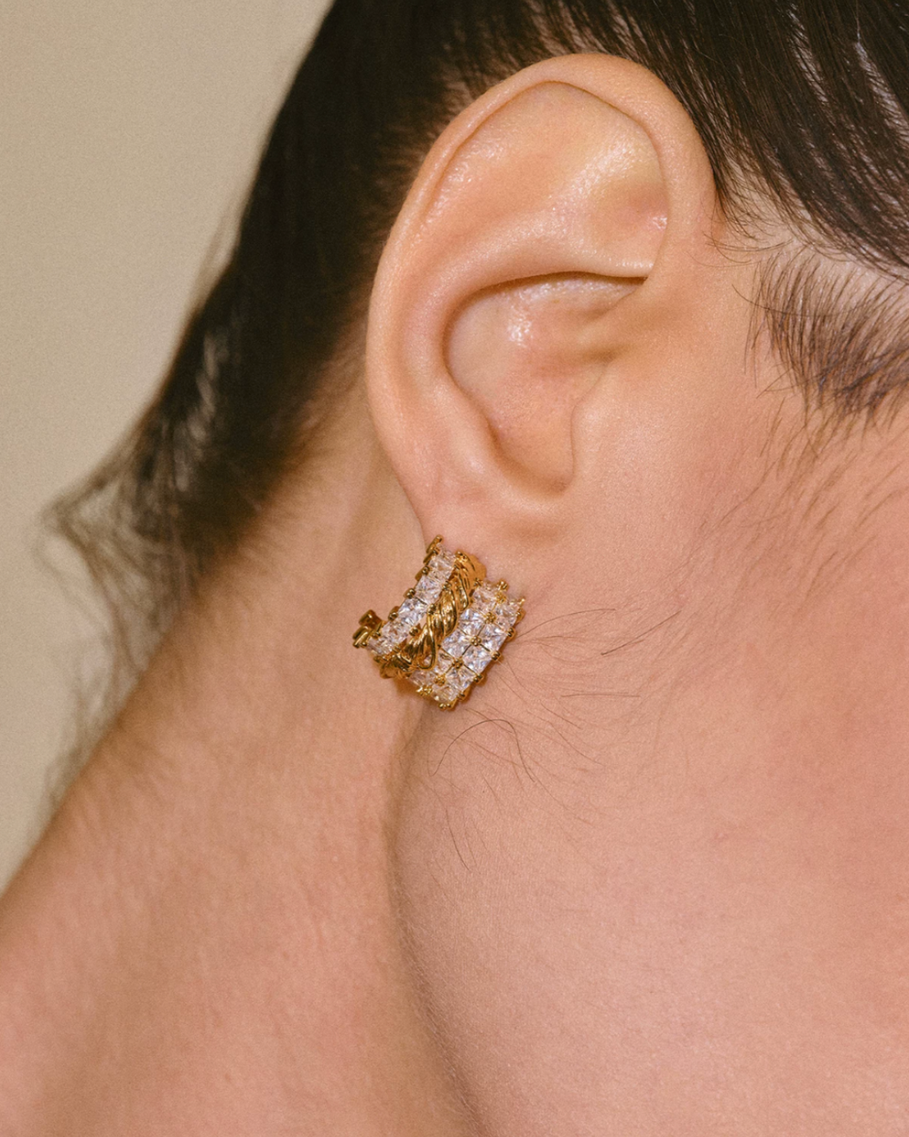 Twist Crystal Hoop Pierce