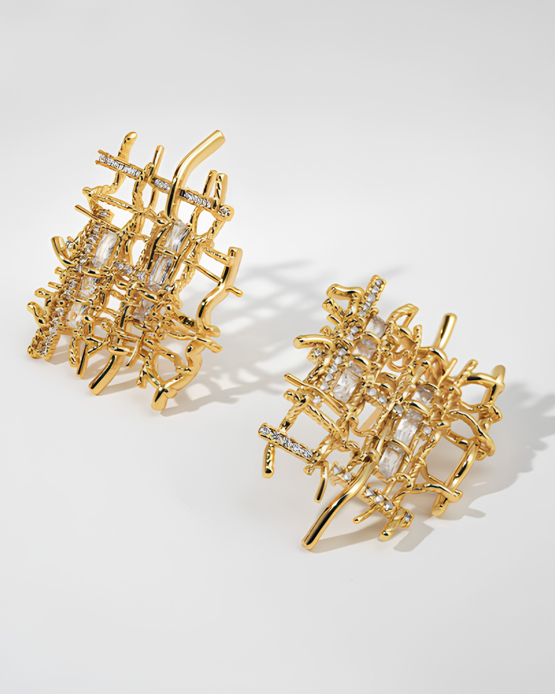 Linéa Weave Grid Pierced Earrings