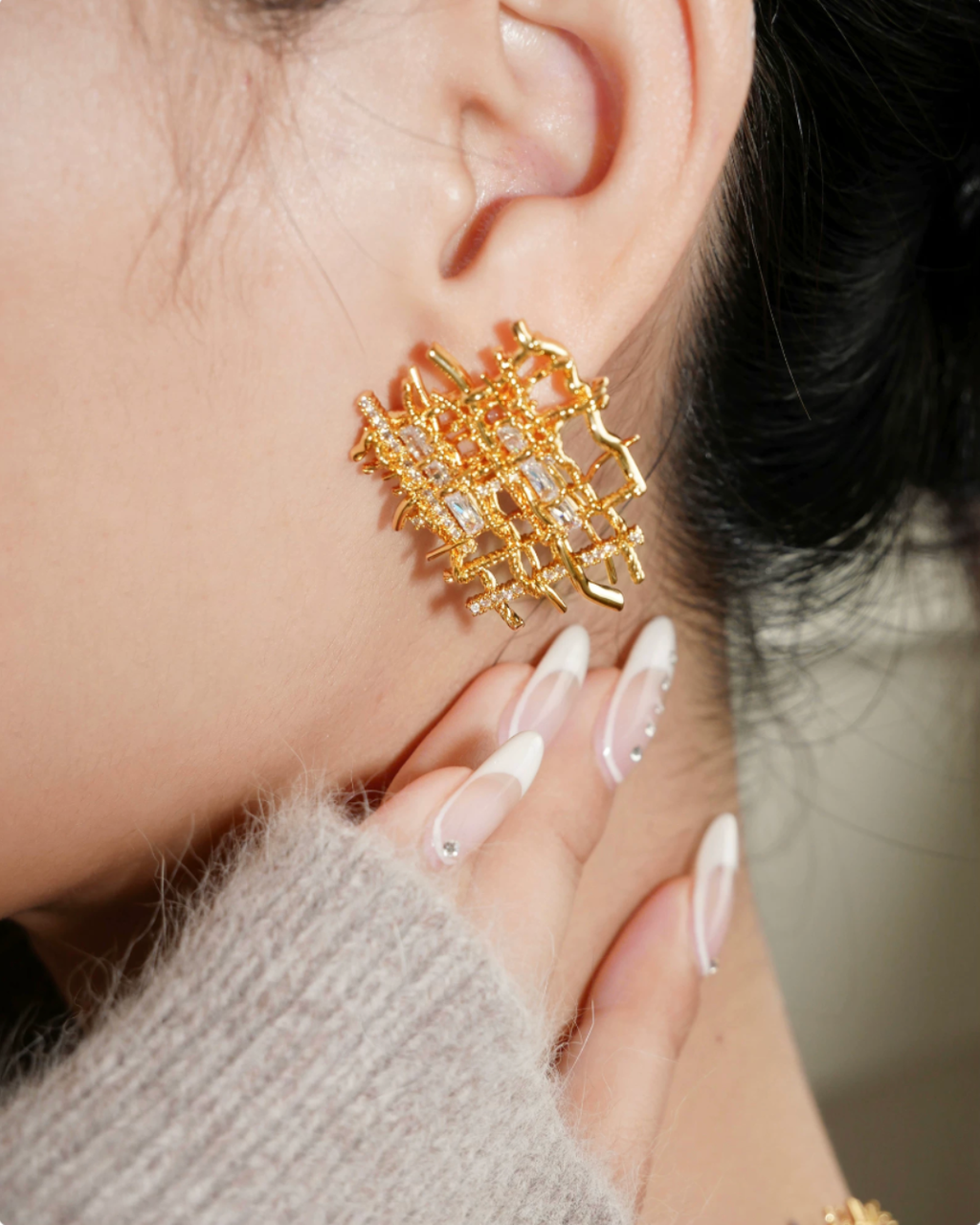 Linéa Weave Grid Pierced Earrings