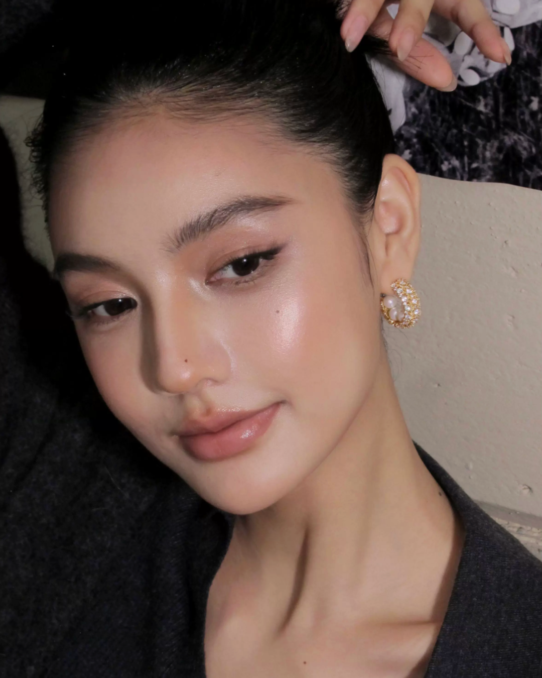 Pearl Zirconia C-Hoop Earrings